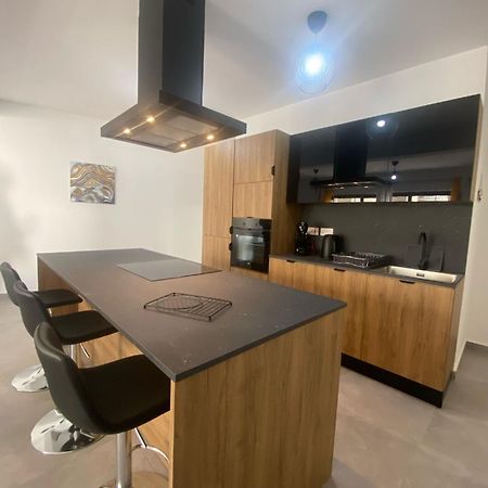 Brand New 2 Bedroom Apartment Pieta Ngoại thất bức ảnh