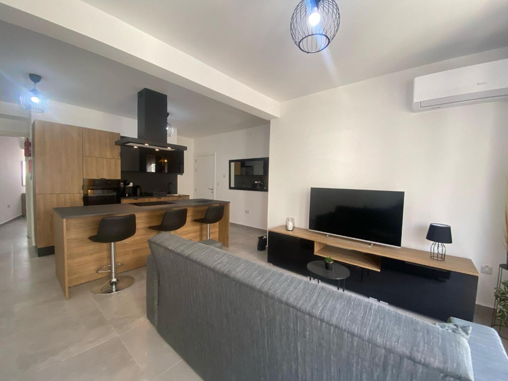 Brand New 2 Bedroom Apartment Pieta Ngoại thất bức ảnh